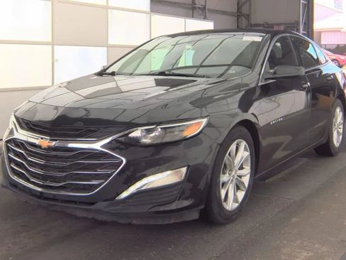 Used 2019 Chevrolet Malibu LT FWD image 1