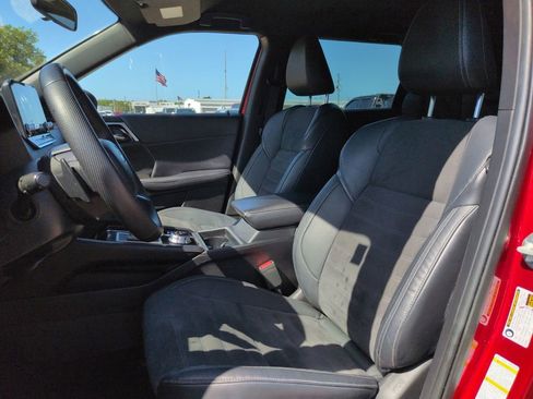 Used 2023 Mitsubishi Outlander SE Black Edition image 14