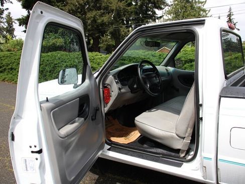 Used 1995 Ford Ranger XL RWD image 14