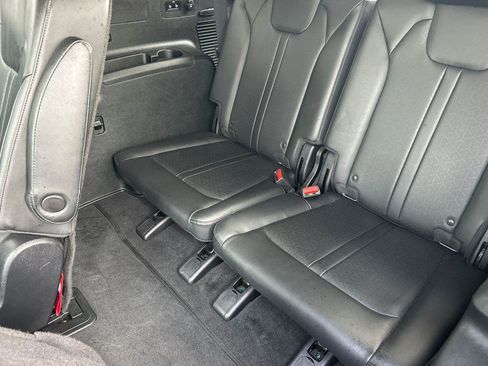 Used 2023 Kia Sorento EX w/ Panoramic Sunroof Package image 16