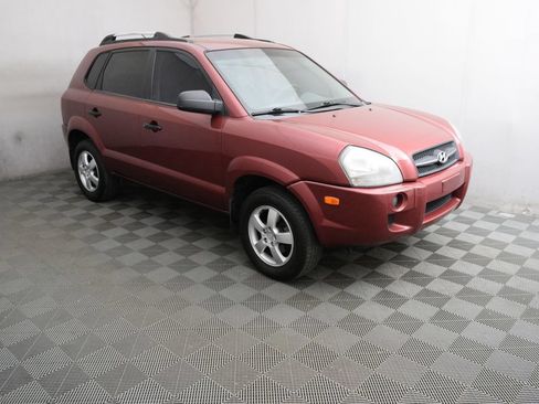 Used 2005 Hyundai Tucson GL FWD image 3