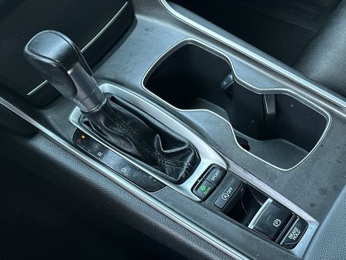 Used 2022 Honda Accord Sport image 19