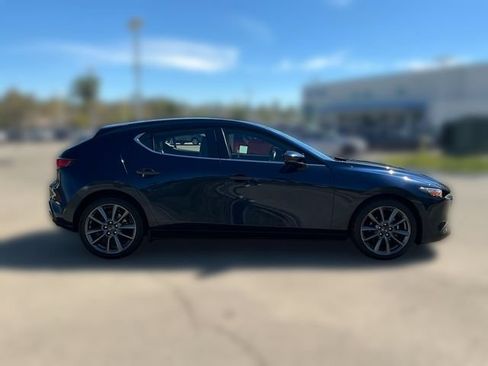 Used 2024 MAZDA MAZDA3 s FWD image 6