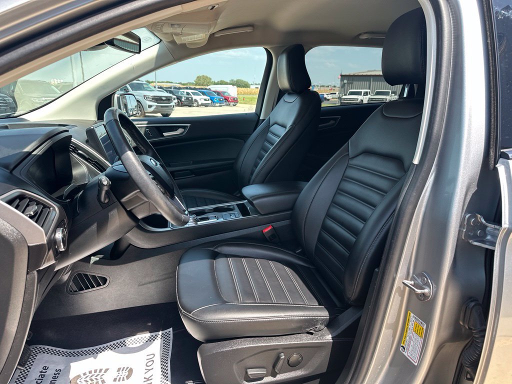 Used 2024 Ford Edge SEL w/ Convenience Package AWD/4WD image 11