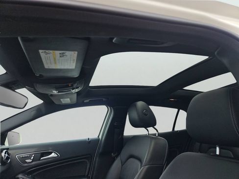 Used 2018 Mercedes-Benz GLA 250 image 15