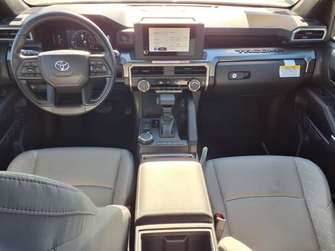 Used 2025 Toyota Tacoma SR5 image 12