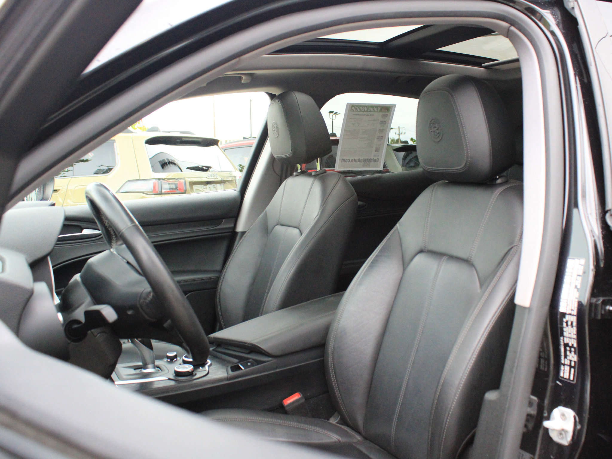 Used 2019 Alfa Romeo Stelvio AWD w/ Nero Edizione image 10
