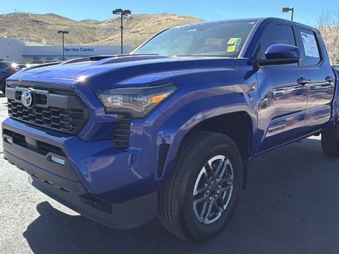 Used 2024 Toyota Tacoma TRD Sport image 7