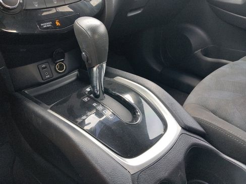 Used 2016 Nissan Rogue S FWD image 26