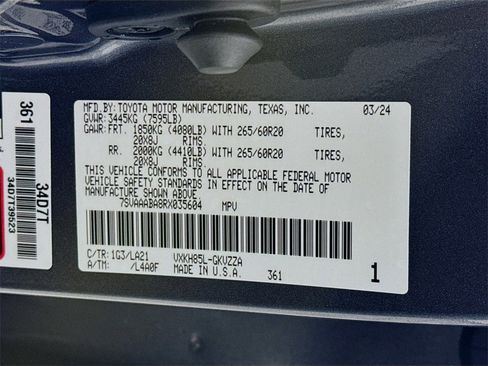 Certified 2024 Toyota Sequoia Platinum image 38