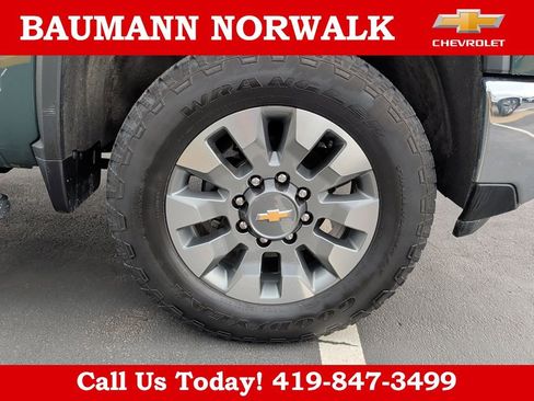 Used 2025 Chevrolet Silverado 2500 LT w/ Texas Edition image 14