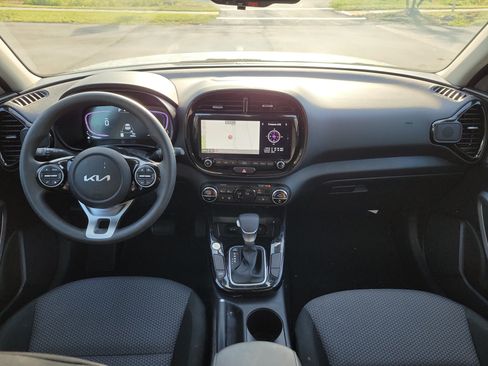 Certified 2025 Kia Soul S FWD image 14
