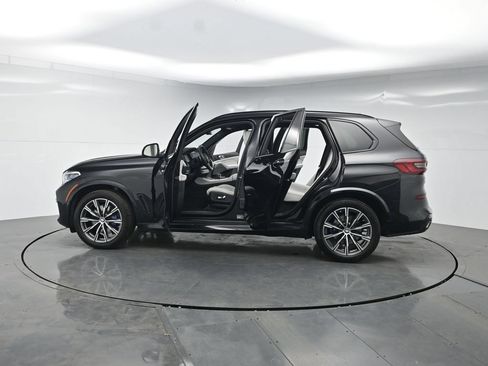 Used 2023 BMW X5 xDrive40i w/ Executive Package AWD/4WD image 59
