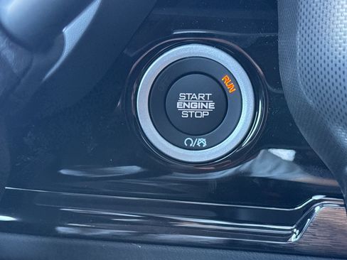 New 2026 RAM 2500 Limited AWD/4WD image 21