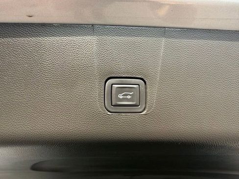 Used 2023 Chevrolet Traverse Premier w/ Redline Edition AWD/4WD image 50