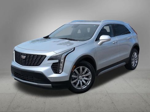 Used 2020 Cadillac XT4 Premium Luxury w/ Cold Weather Package FWD image 1