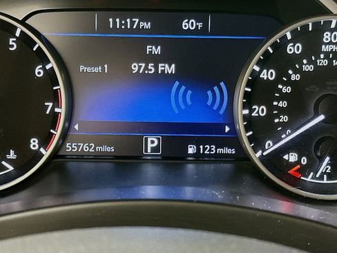 Used 2017 Nissan Murano SV image 13