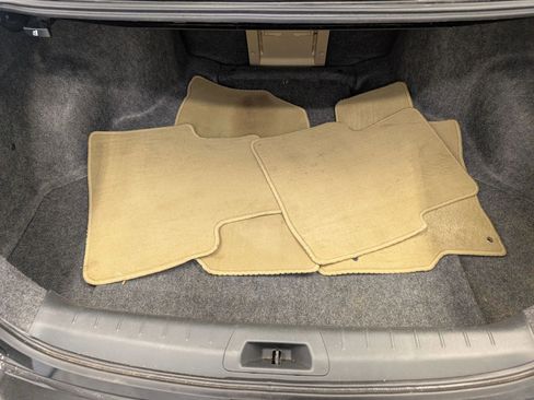 Used 2011 Honda Accord LX-P image 24