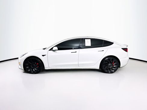 Used 2021 Tesla Model 3 Performance image 4