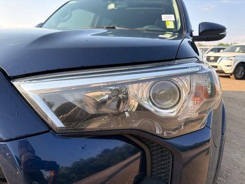 Used 2019 Toyota 4Runner SR5 Premium AWD/4WD image 10