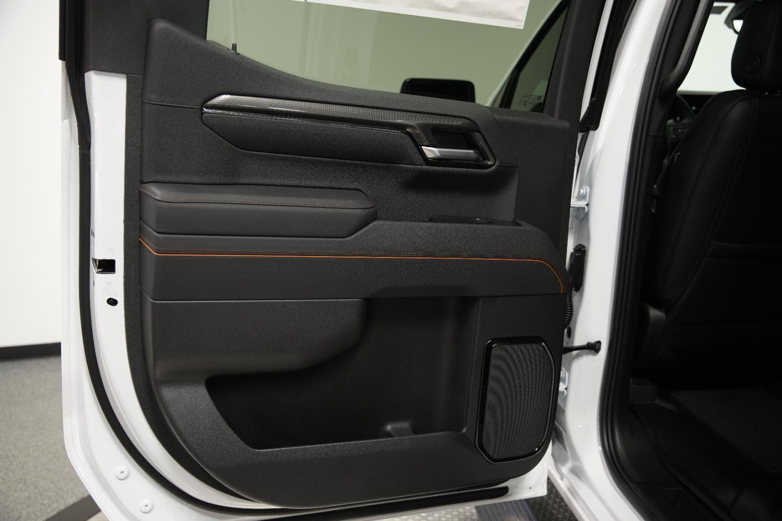 New 2026 GMC Sierra 1500 AT4 w/ AT4 Premium Package AWD/4WD image 21