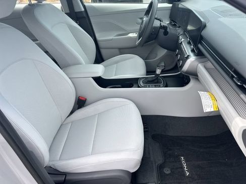 Certified 2026 Hyundai Kona SE FWD image 13