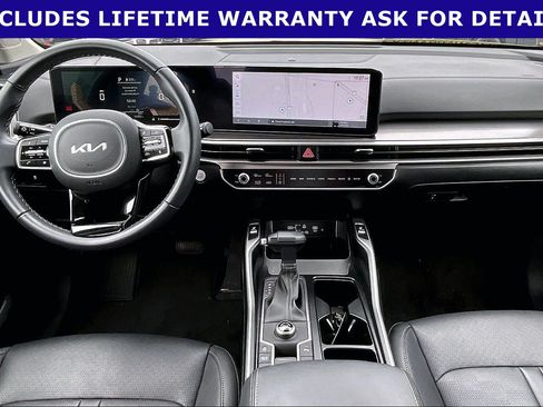 Used 2025 Kia Sorento S FWD image 12