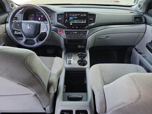 Used 2021 Honda Pilot EX image 19