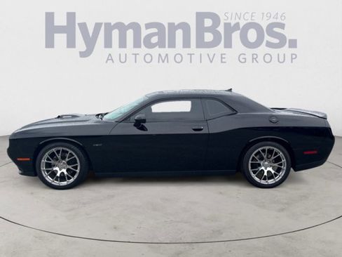Used 2016 Dodge Challenger R/T image 6