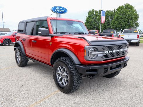 Used 2024 Ford Bronco Badlands AWD/4WD image 7