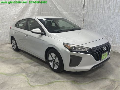 Used 2018 Hyundai Ioniq Blue FWD image 2