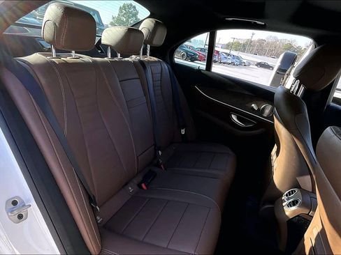 Used 2022 Mercedes-Benz E 350 E 350 image 18