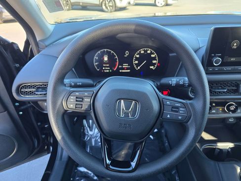 Certified 2025 Honda HR-V LX image 23