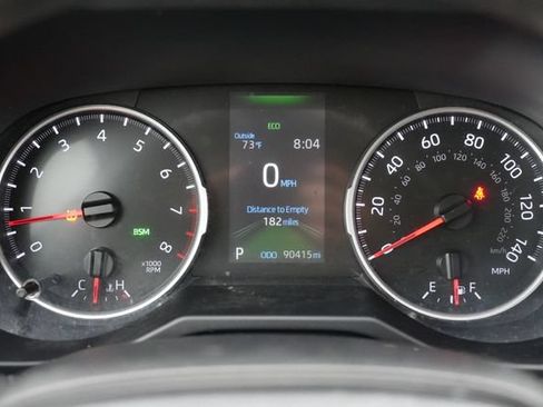 Used 2022 Toyota RAV4 XLE FWD image 30