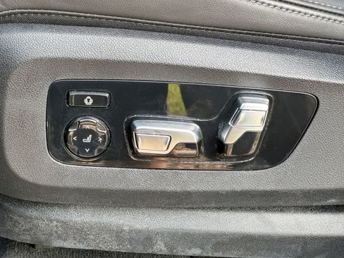 Used 2025 BMW X7 xDrive40i AWD/4WD image 24