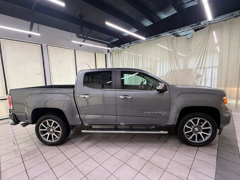 Certified 2022 GMC Canyon Denali AWD/4WD image 3