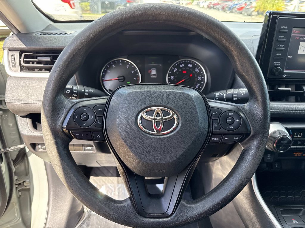 Used 2021 Toyota RAV4 XLE w/ Convenience Package FWD image 42