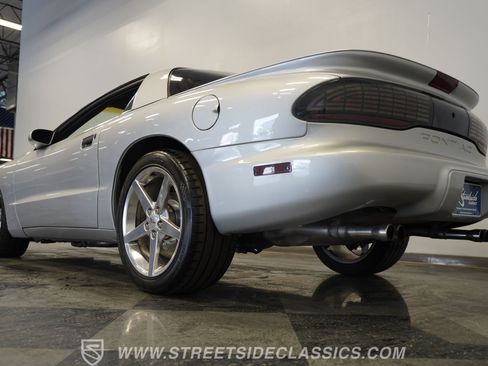 Used 1997 Pontiac Firebird Formula w/ Opt Pkg RWD image 26