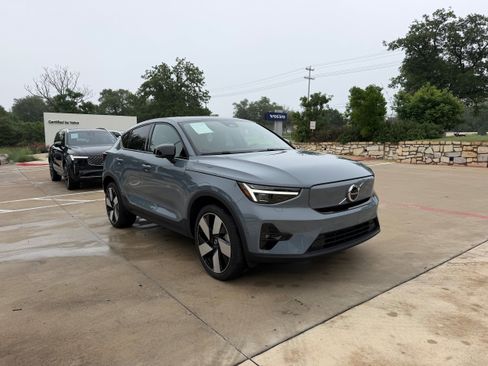 Certified 2023 Volvo C40 P8 Recharge Ultimate w/ Protection Package Premier AWD/4WD image 7