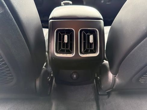 Certified 2024 Kia Sorento S AWD/4WD image 23
