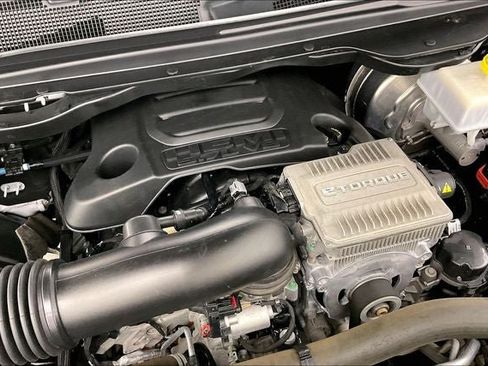 Used 2022 RAM 1500 Laramie w/ Sport Appearance Package AWD/4WD image 29