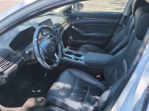 Used 2018 Honda Accord EX-L image 6
