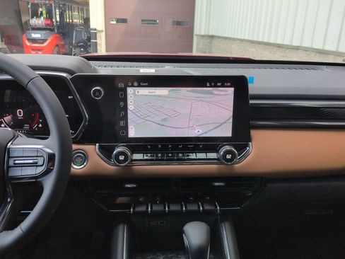 New 2026 GMC Canyon AT4 w/ Technology Plus Package AWD/4WD image 14