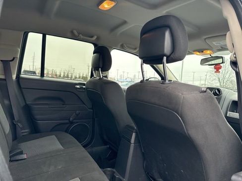 Used 2017 Jeep Compass Sport image 22