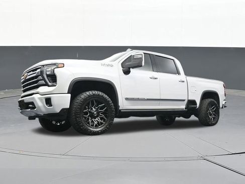 Used 2024 Chevrolet Silverado 2500 High Country w/ Technology Package AWD/4WD image 59