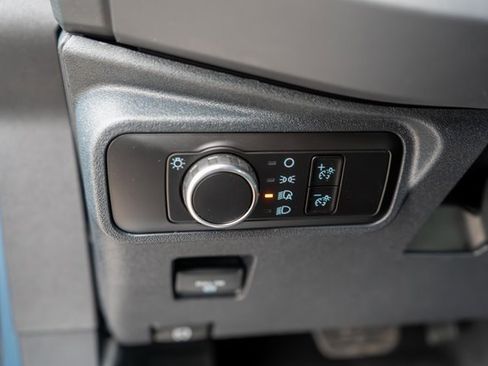 New 2025 Ford Bronco Base image 11