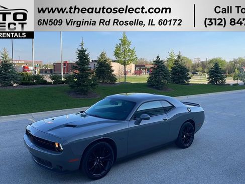 Used 2018 Dodge Challenger R/T w/ Blacktop Package RWD image 1