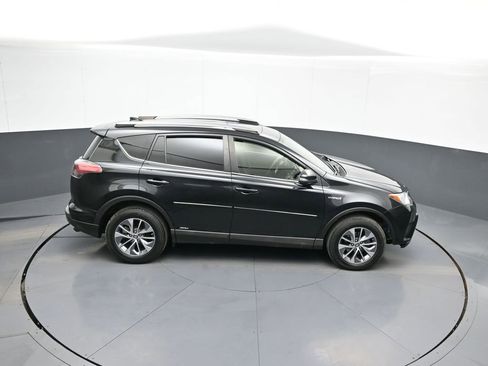 Certified 2018 Toyota RAV4 XLE w/ Convenience Package image 36