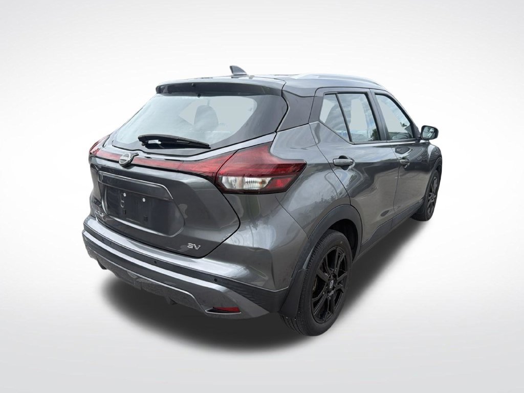 Used 2023 Nissan Kicks SV FWD image 7