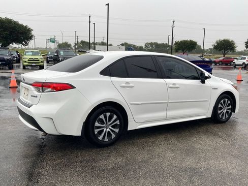 Used 2021 Toyota Corolla LE FWD image 5